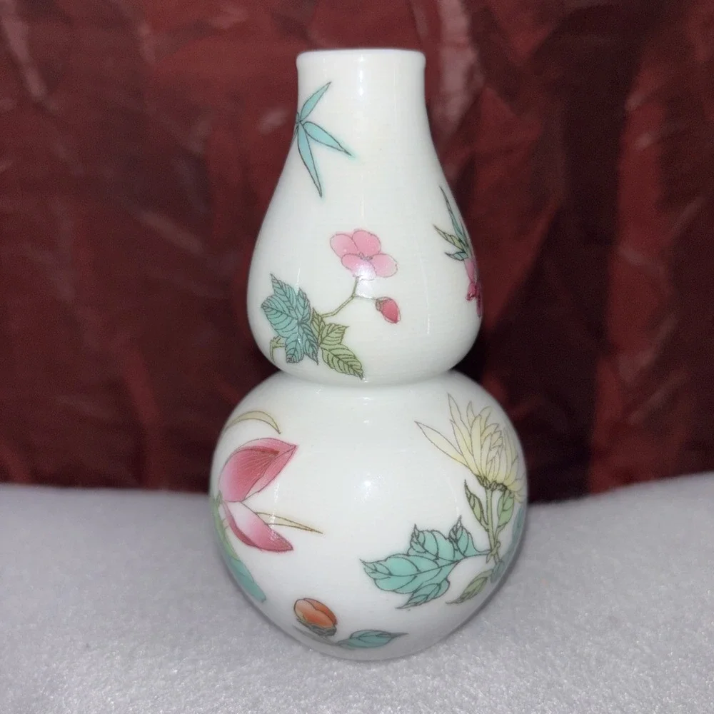 Vtg Zhongguo Jingdezhen Zhi Porcelain Double Gourd Floral‎ Pattern 4in Vase EUC
